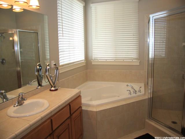 437 S Lofty Ln E, North Salt Lake, UT 84054 — photo 10
