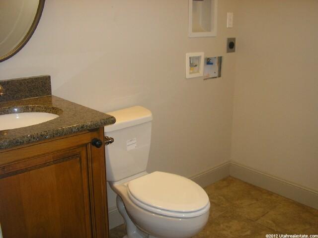 4024 S 2225 W, Roy, UT 84067 — photo 9