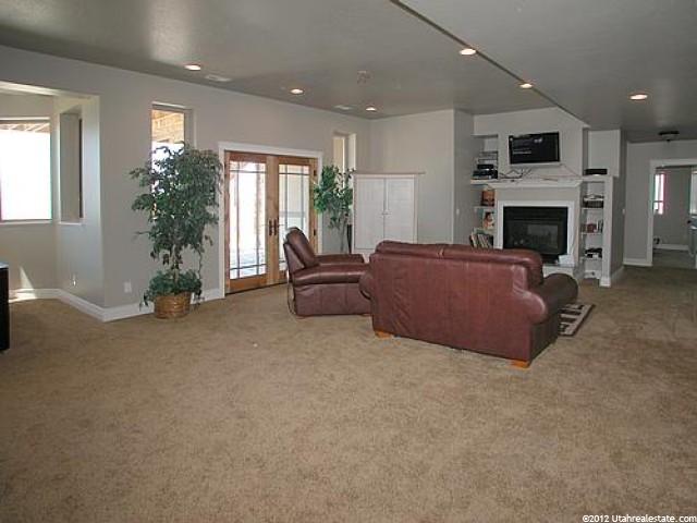 103 W 4300 N, Pleasant View, UT 84414 — photo 6