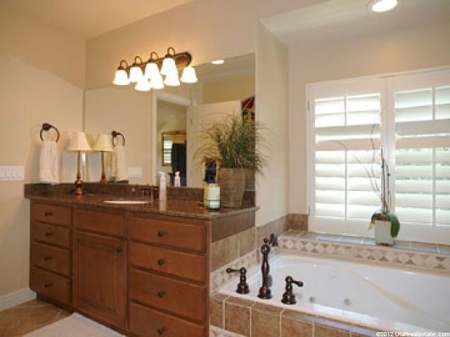 228 E 1280 N, Pleasant Grove, UT 84062 — photo 8