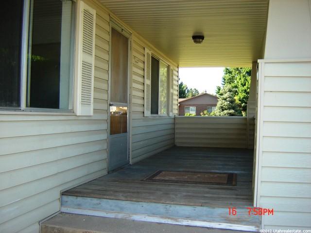 304 S Angel St, Layton, UT 84041 — photo 9