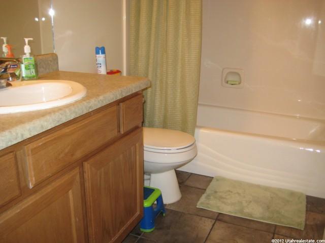 2093 View Dr, South Weber, UT 84405 — photo 7