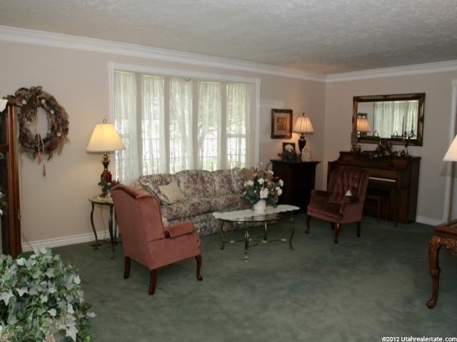 1376 Vineyard Dr, Bountiful, UT 84010 — photo 2