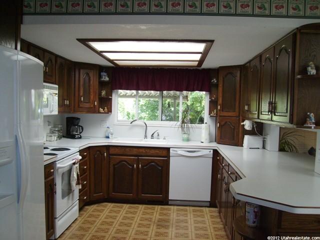 2090 N 300 W, Sunset, UT 84015 — photo 5