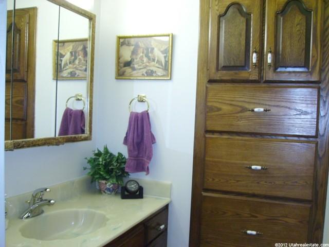 2090 N 300 W, Sunset, UT 84015 — photo 8