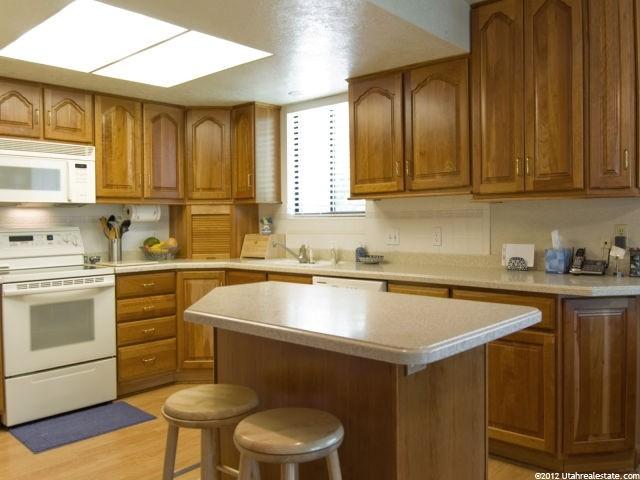1563 S 1175 E, Bountiful, UT 84010 — photo 3