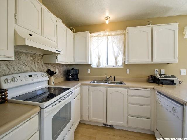1192 Silversmith Dr, Sandy, UT 84092 — photo 5
