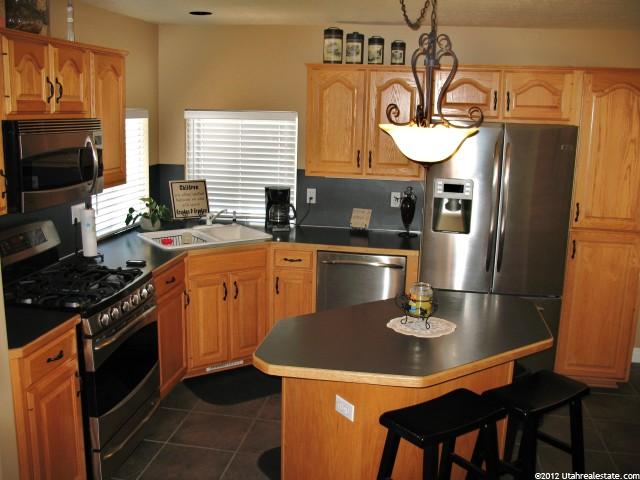 719 W 2175 N, Layton, UT 84041 — photo 4