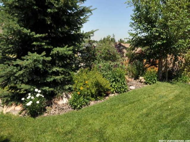 2371 E Aspen Hills Pl, Sandy, UT 84092 — photo 12