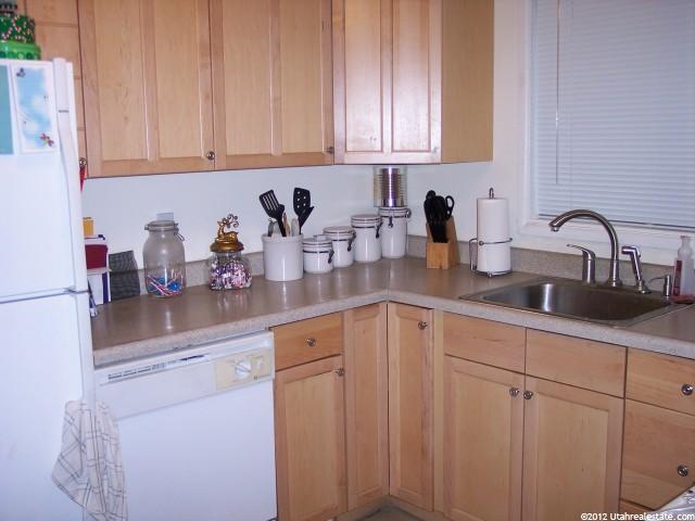 322 E 4575 S, Washington Terrace, UT 84405 — photo 2