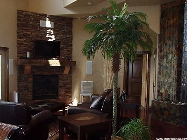 535 W 2425 N, Harrisville, UT 84414 — photo 3