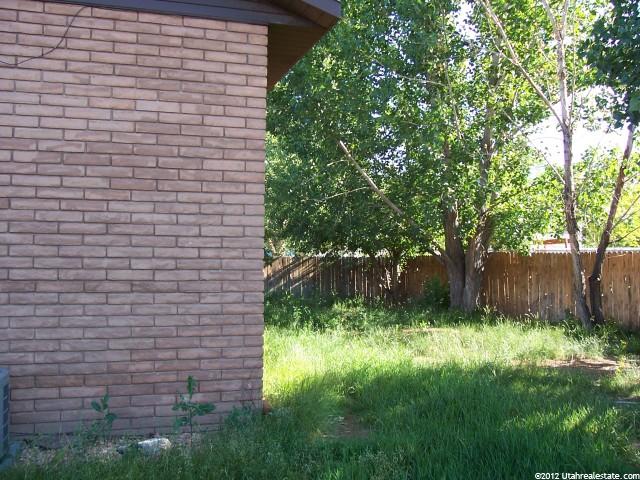 625 N 200 W, Vernal, UT 84078 — photo 2