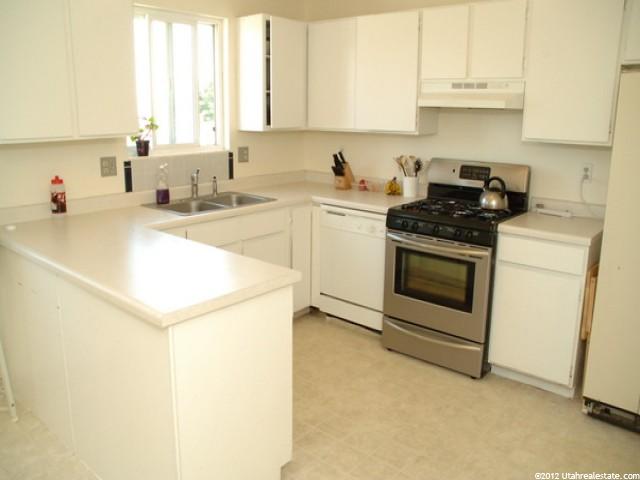 3926 Dimrall Dr, Taylorsville, UT 84118 — photo 2