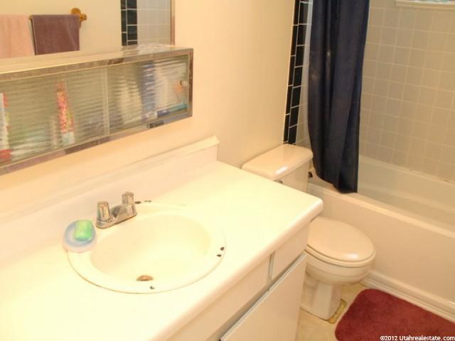 3926 Dimrall Dr, Taylorsville, UT 84118 — photo 8