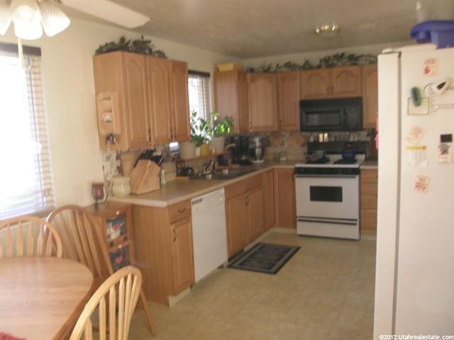 5225 S 5100 W, Hooper, UT 84315 — photo 2