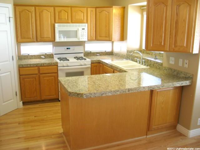 508 S 25 E, Kaysville, UT 84037 — photo 6