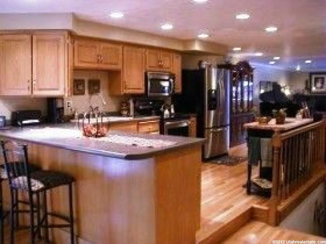 2574 E Valley View Ave, Holladay, UT 84117 — photo 6