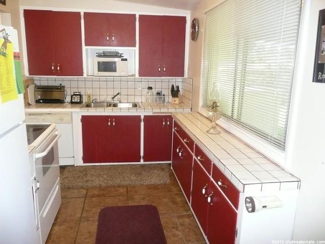 340 Hawthorne St, Layton, UT 84041 — photo 2