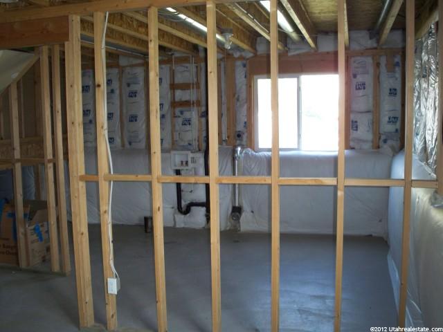 1991 N 550 W, Clinton, UT 84015 — photo 10