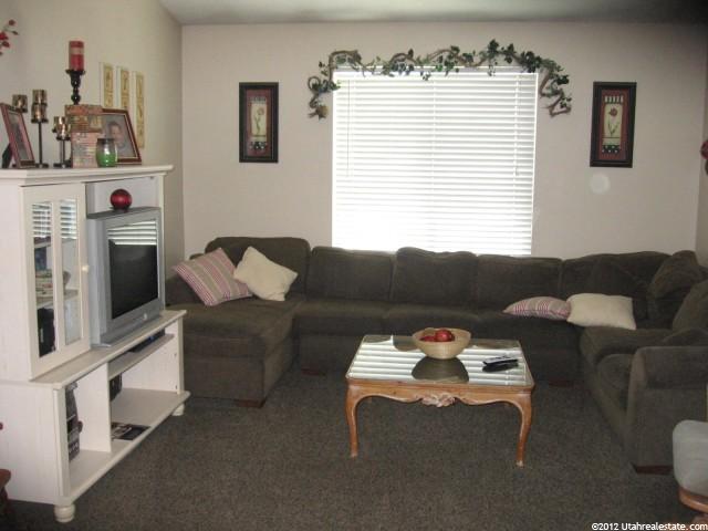 5327 S 4250 W, Roy, UT 84067 — photo 6