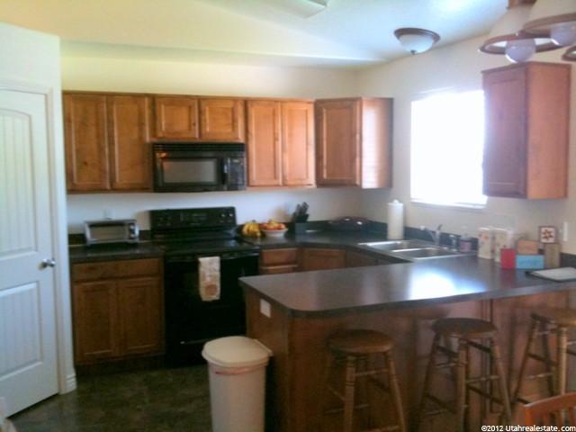 307 W 200 N, Clearfield, UT 84015 — photo 4