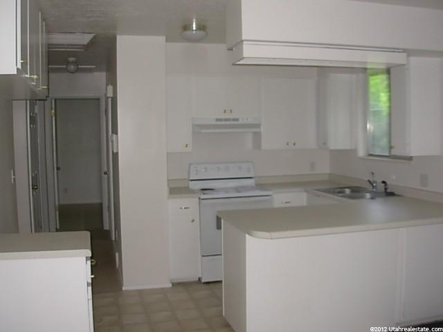 5974 S 2550 W, Roy, UT 84067 — photo 4