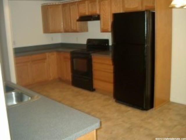 5318 S 2300 W, Roy, UT 84067 — photo 7