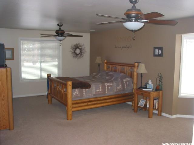1472 N Evergreen Ln E, Layton, UT 84040 — photo 4
