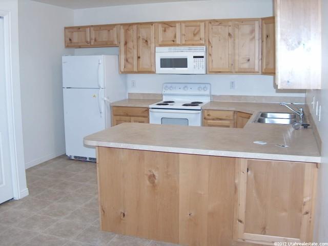 2072 N 550 W, Clinton, UT 84015 — photo 5