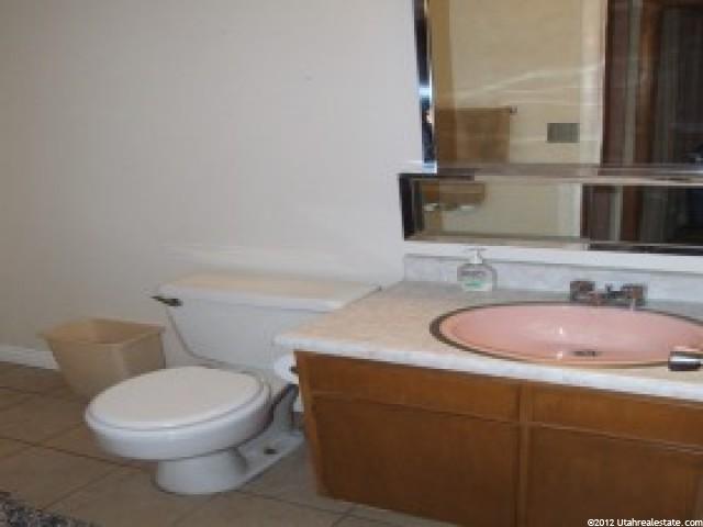393 W 400 N, Bountiful, UT 84010 — photo 4