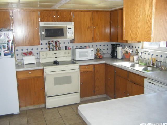 833 S 660 W, Tremonton, UT 84337 — photo 2