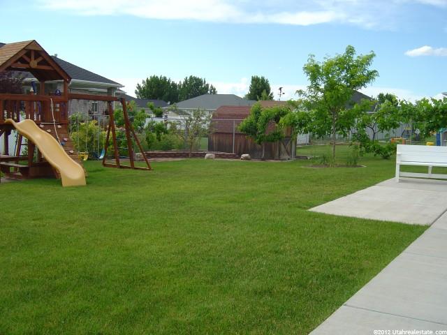 1401 N 1050 W, Clinton, UT 84015 — photo 2