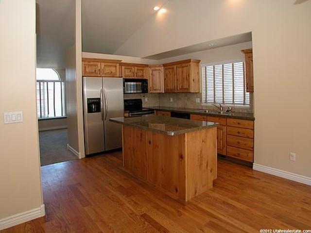 289 E Eagle Ridge Dr, North Salt Lake, UT 84054 — photo 4