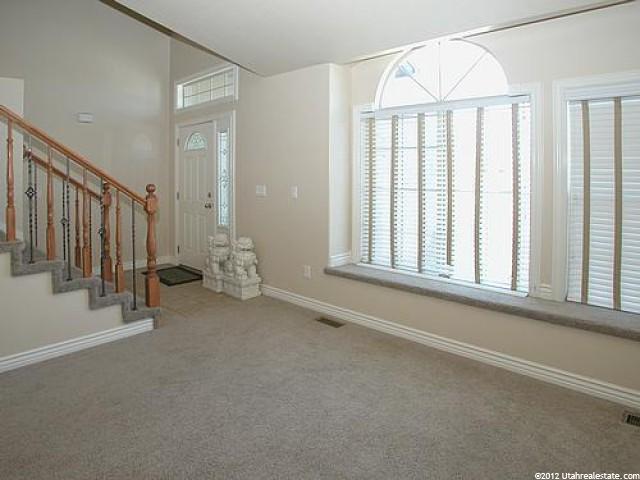289 E Eagle Ridge Dr, North Salt Lake, UT 84054 — photo 2