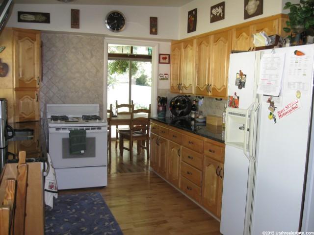 1186 N 850 E, Bountiful, UT 84010 — photo 4