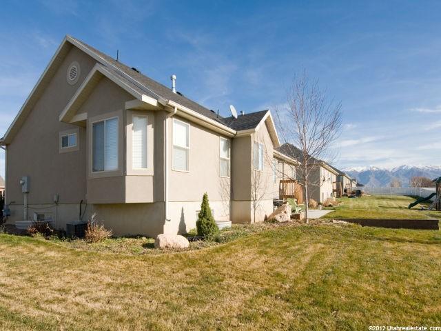 1375 W 2175 S, Syracuse, UT 84075 — photo 2