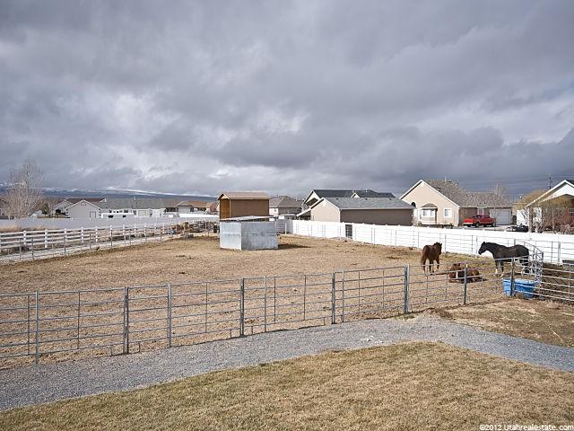 809 E Wrangler Ct, Grantsville, UT 84029 — photo 2