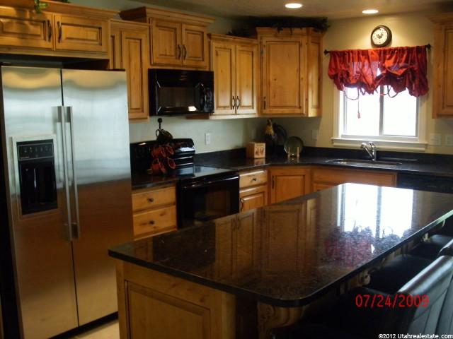 561 E 600 N, Vernal, UT 84078 — photo 10