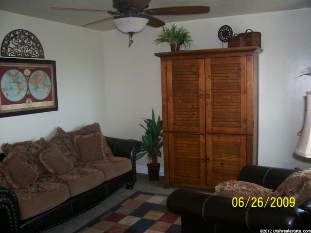 555 E 600 N, Vernal, UT 84078 — photo 2