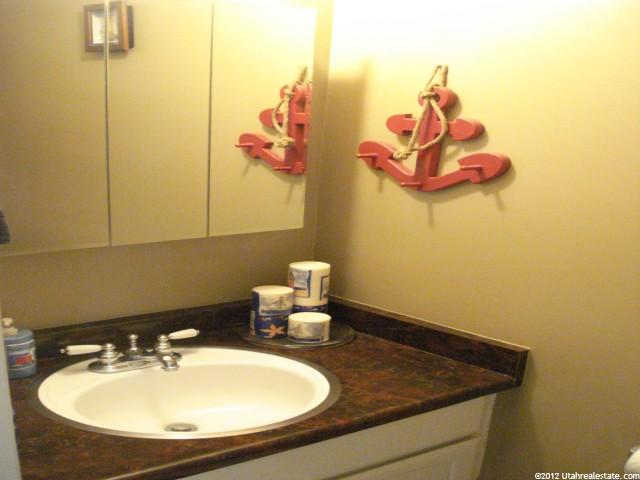 5902 S Sultan Cir, Murray, UT 84107 — photo 10