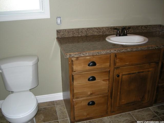 335 E 100 N, Hyrum, UT 84319 — photo 7