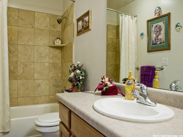 1653 N Pages Place Dr #D, Bountiful, UT 84010 — photo 9