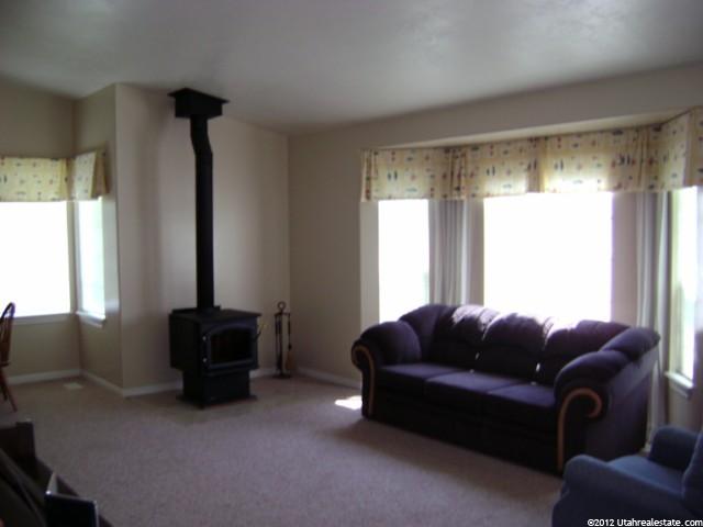 5277 Midland Dr, Roy, UT 84067 — photo 2