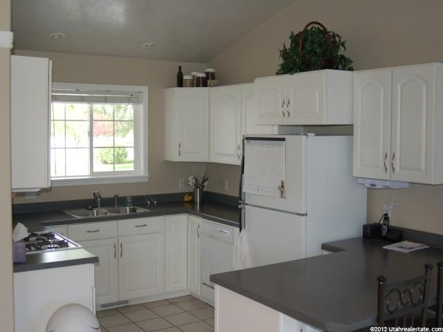 640 E 210 S, Smithfield, UT 84335 — photo 3