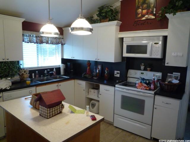 39 E 400 S, Logan, UT 84321 — photo 4
