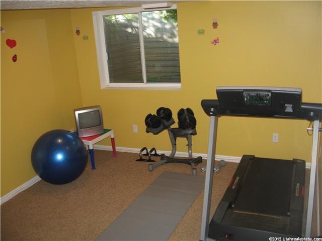 723 S Fox Run E, Layton, UT 84041 — photo 11