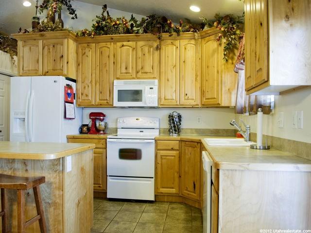 644 W 3600 S, Riverdale, UT 84405 — photo 6