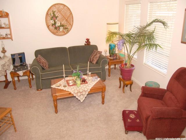 1021 Sara Ln, Ogden, UT 84404 — photo 4