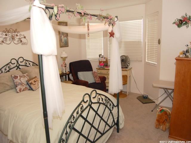 1021 Sara Ln, Ogden, UT 84404 — photo 5