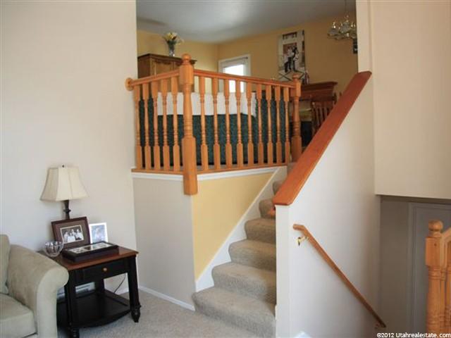 327 Eaglebrook Dr, Sandy, UT 84070 — photo 2